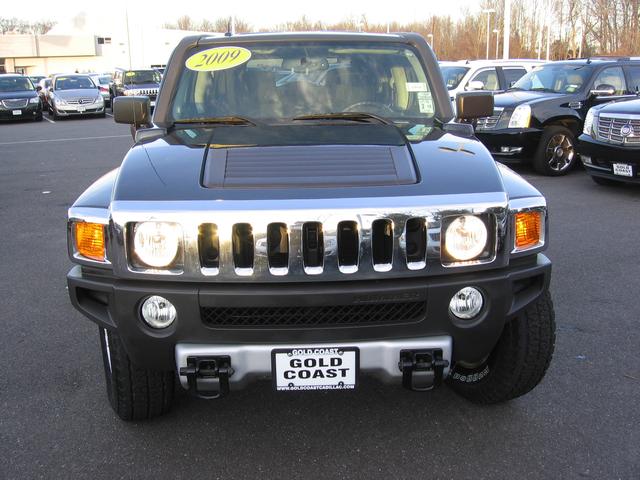Hummer H3 2009 photo 3