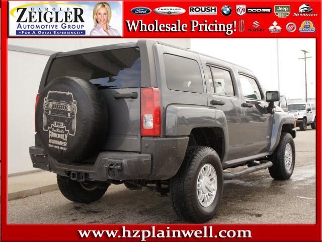 Hummer H3 2009 photo 1