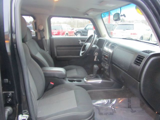 Hummer H3 2009 photo 11