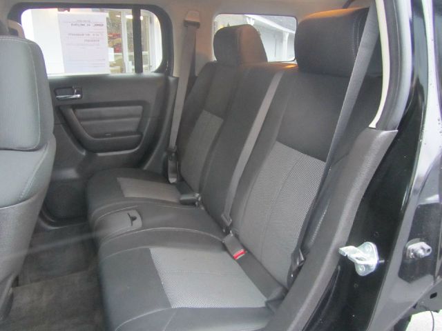 Hummer H3 2009 photo 24