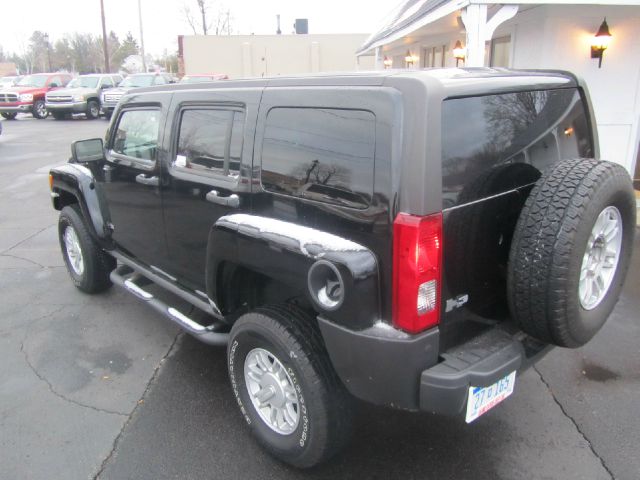 Hummer H3 2009 photo 26