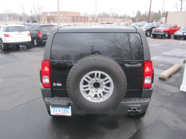 Hummer H3 2009 photo 36