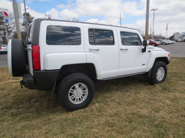Hummer H3 GLS Sedan Unspecified