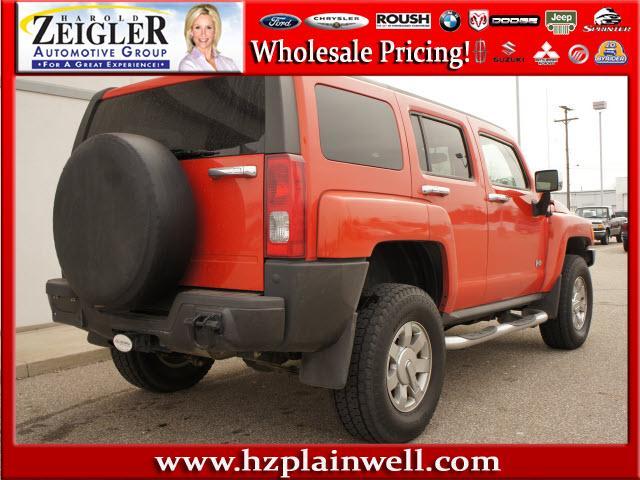 Hummer H3 2009 photo 1