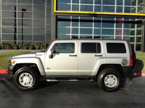 Hummer H3 2010 photo 1