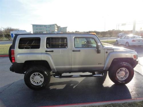 Hummer H3 2010 photo 3