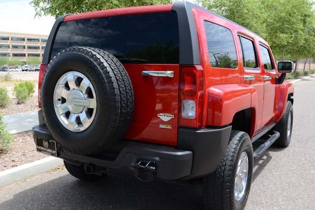 Hummer H3 2010 photo 2