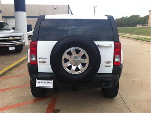 Hummer H3 2010 photo 2