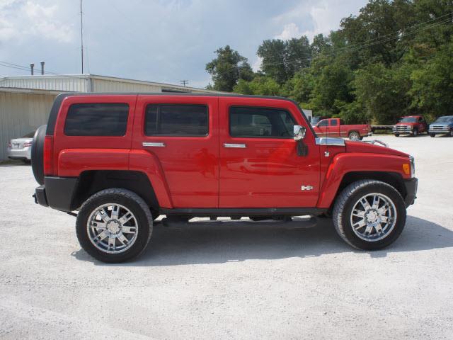 Hummer H3 2010 photo 2