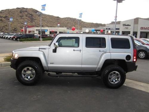 Hummer H3 2010 photo 2