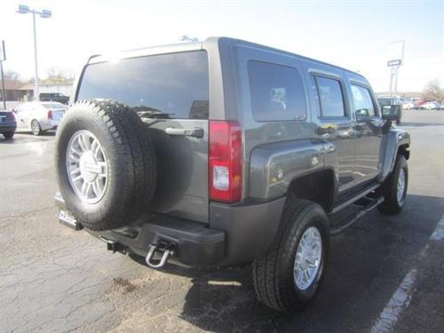 Hummer H3 2010 photo 5