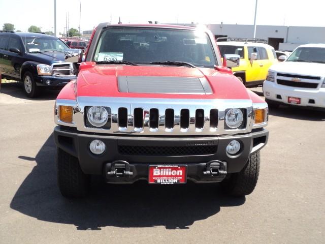 Hummer H3 2010 photo 1
