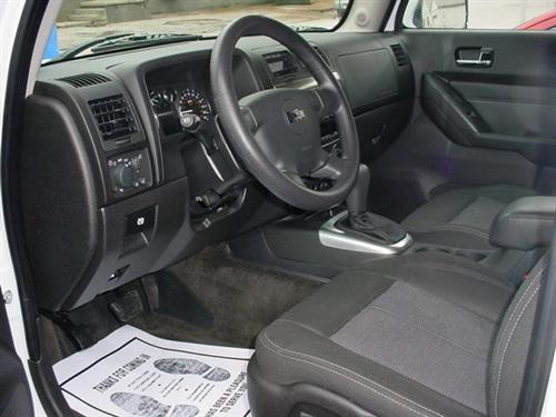Hummer H3 2010 photo 4