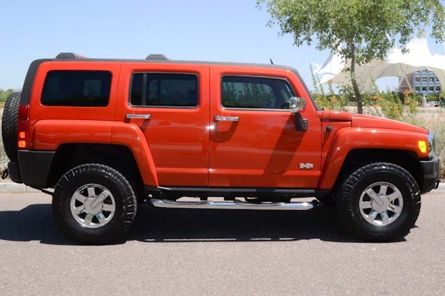 Hummer H3 2010 photo 2