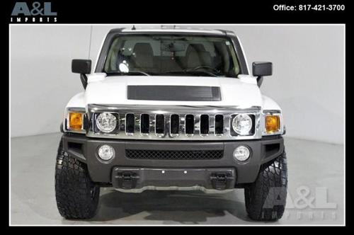 Hummer H3T 2009 photo 1