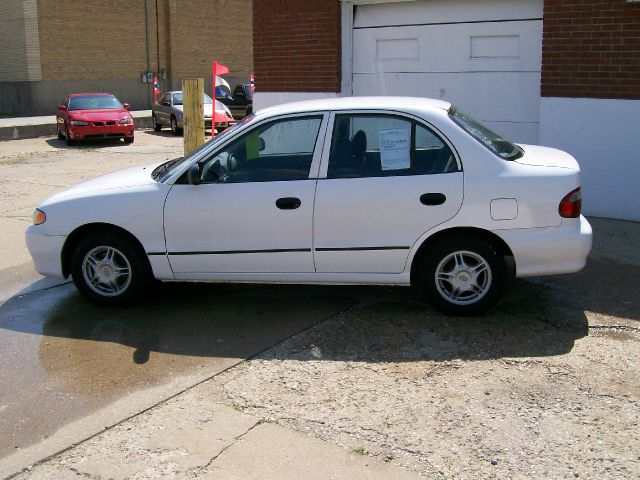 Hyundai Accent 1999 photo 1