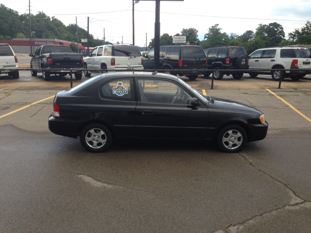 Hyundai Accent 2001 photo 4