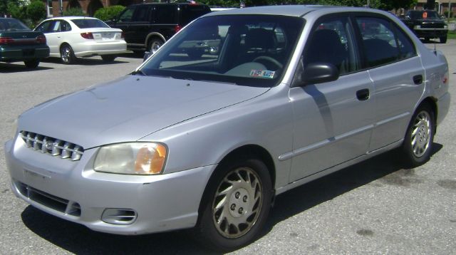 Hyundai Accent 2001 photo 7