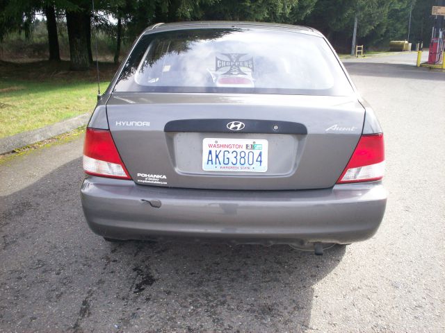 Hyundai Accent 2001 photo 2