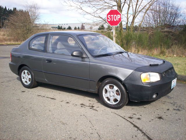 Hyundai Accent 2001 photo 4