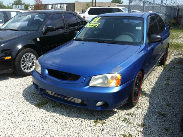 Hyundai Accent 2001 photo 1