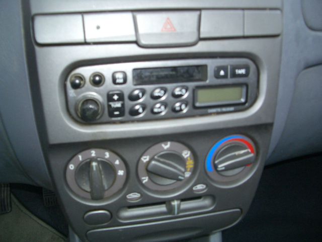 Hyundai Accent 2001 photo 10