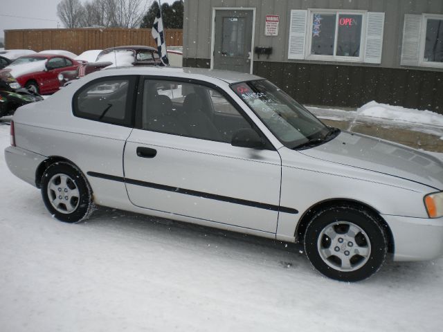 Hyundai Accent 2002 photo 1