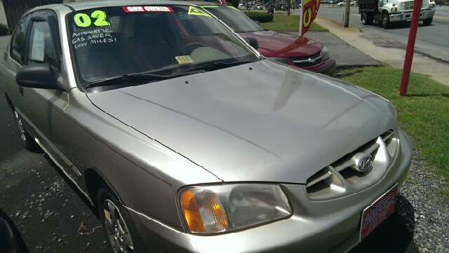 Hyundai Accent 2002 photo 3