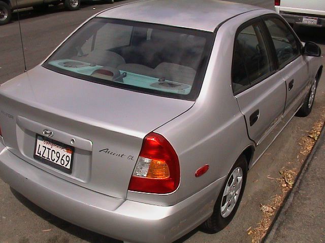 Hyundai Accent 2002 photo 1
