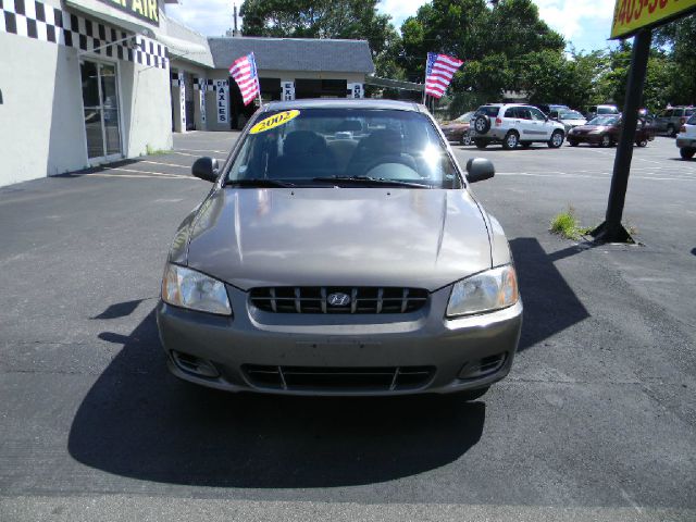 Hyundai Accent 2002 photo 1