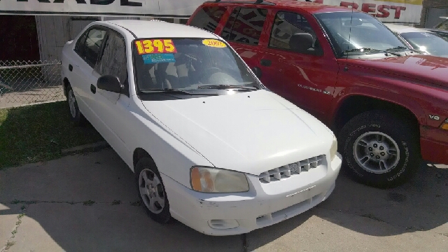 Hyundai Accent 2002 photo 1