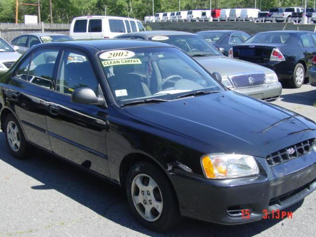 Hyundai Accent 2002 photo 3