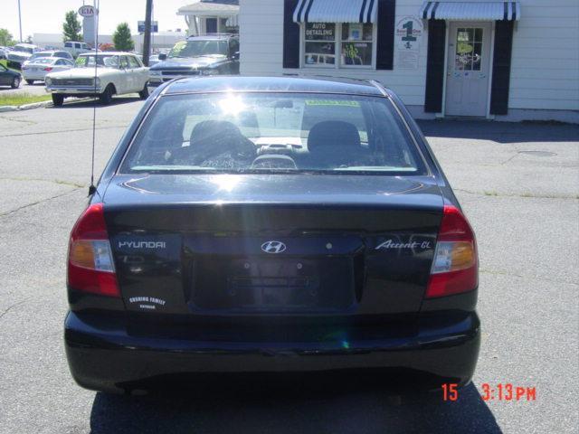 Hyundai Accent 2002 photo 4