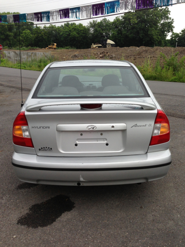 Hyundai Accent 2002 photo 1