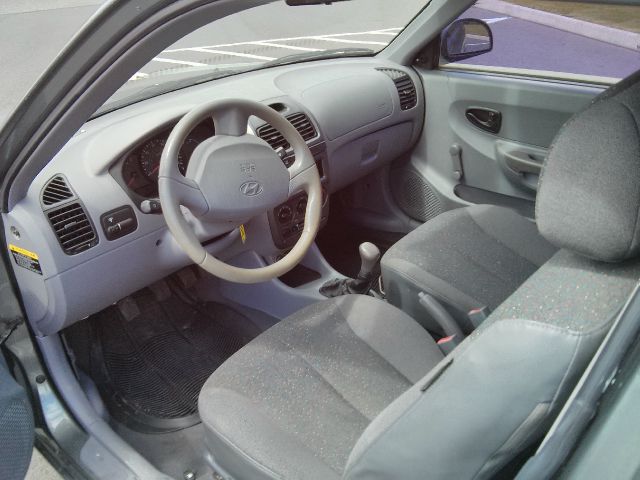 Hyundai Accent LX Coupe 4-spd AT Hatchback