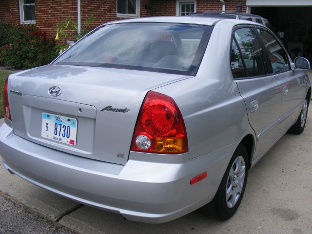 Hyundai Accent 2003 photo 4