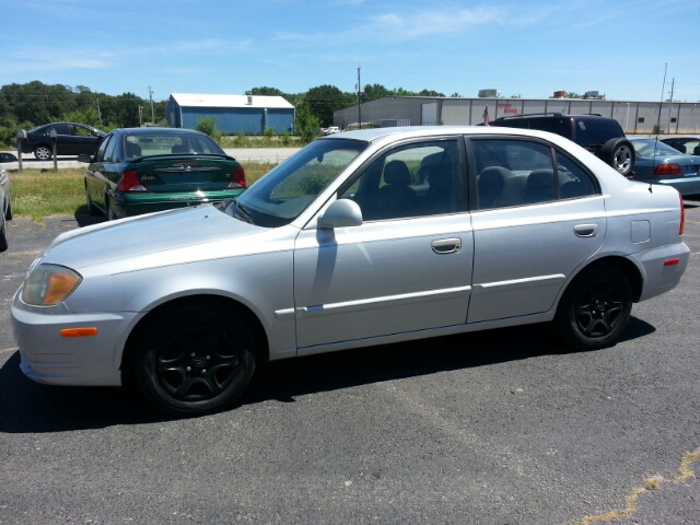 Hyundai Accent S Sedan Sedan