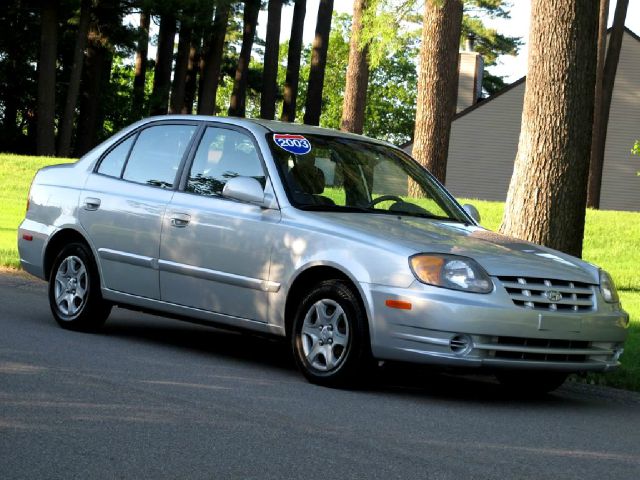 Hyundai Accent Slt,4x4,1-owner,3rd Seat Sedan