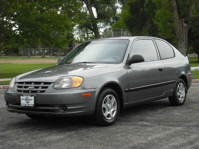 Hyundai Accent 2003 photo 2