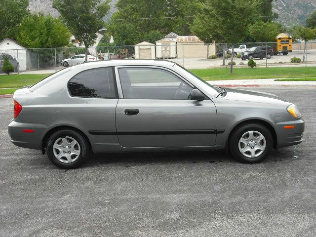 Hyundai Accent 2003 photo 3
