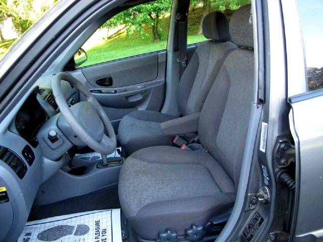 Hyundai Accent 2003 photo 12