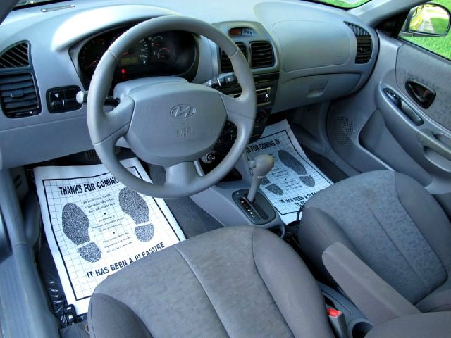 Hyundai Accent 2003 photo 13