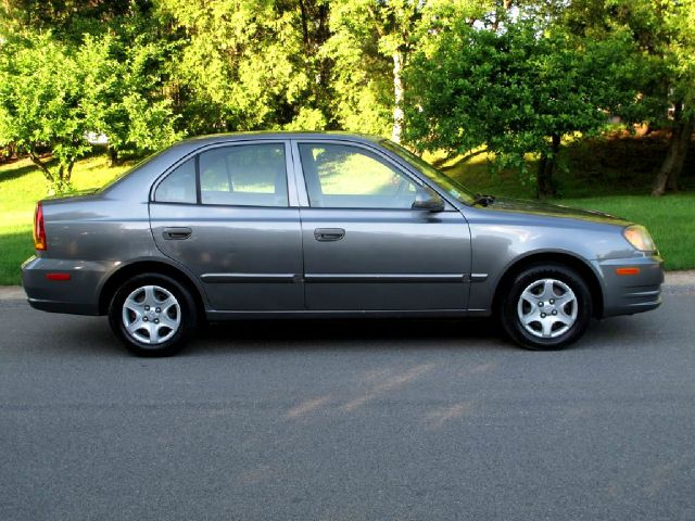 Hyundai Accent 2003 photo 16