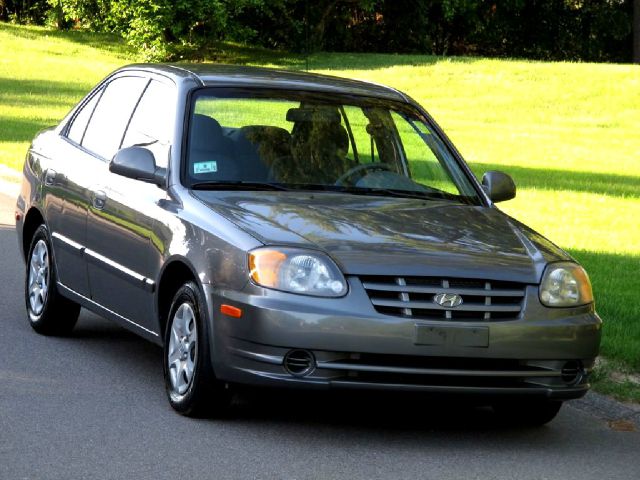 Hyundai Accent 2003 photo 4