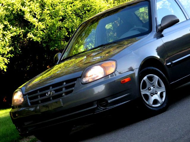 Hyundai Accent 2003 photo 5