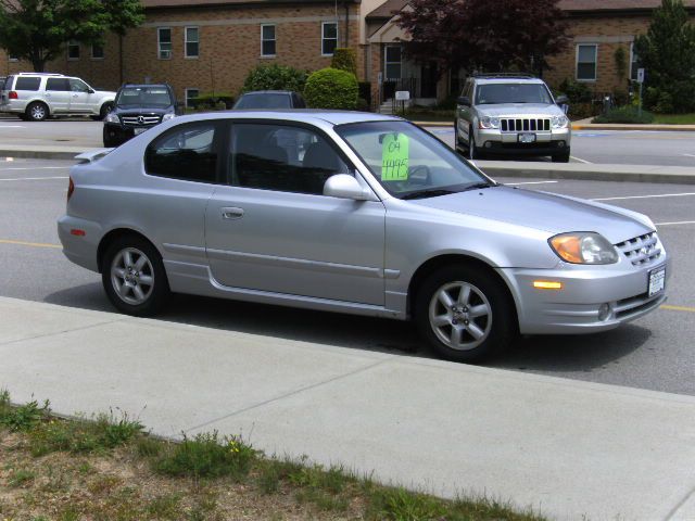 Hyundai Accent 2004 photo 1