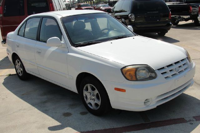 Hyundai Accent Slt,4x4,1-owner,3rd Seat Sedan
