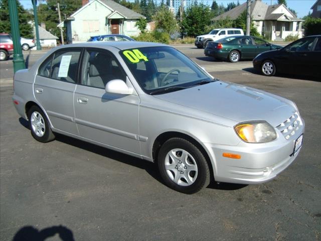 Hyundai Accent 2004 photo 4
