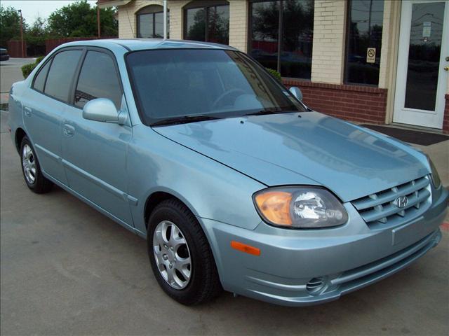 Hyundai Accent Unknown Sedan