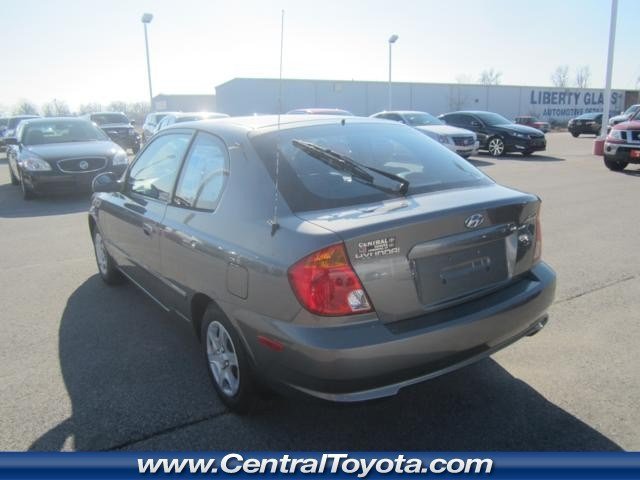 Hyundai Accent 2005 photo 2